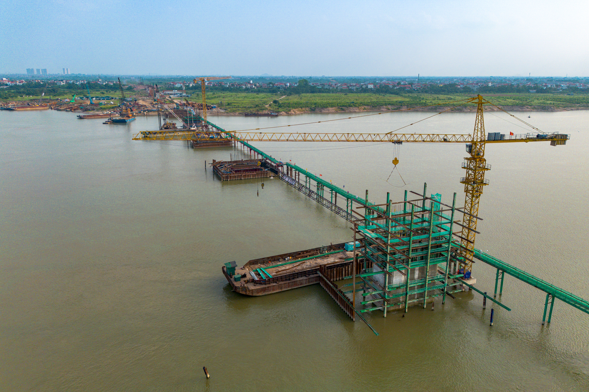 Tiến độ cầu Hồng Hà: Cây cầu gần 10.000 tỷ xây nhanh bậc nhất Hà Nội